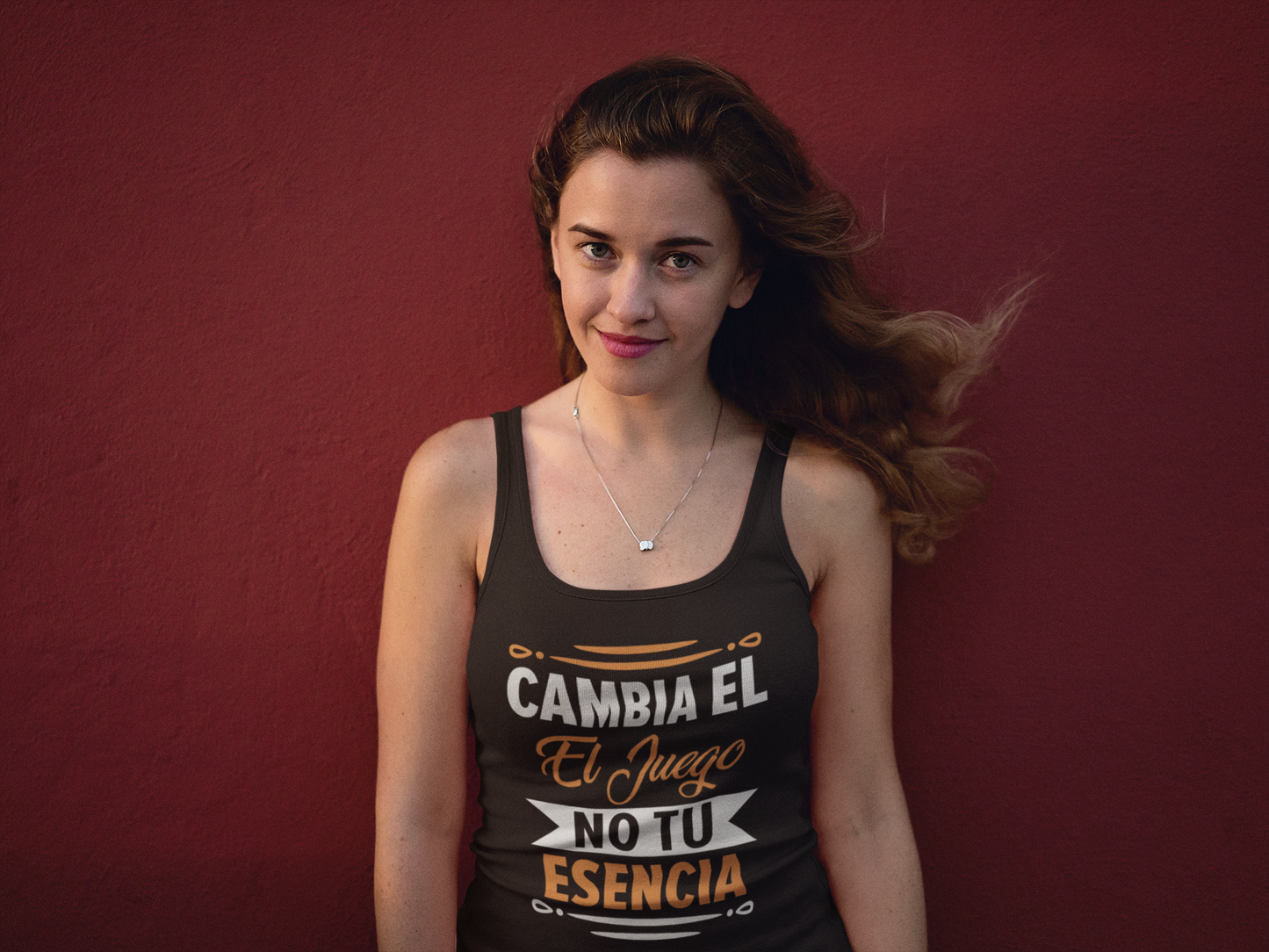 CAMBIA-EL-JUEGO,-NO-TU-ESENCIA Women's Racerback Tank