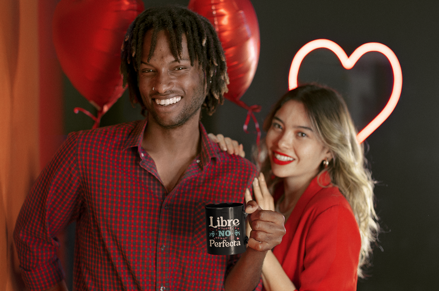 Libre,-no-perfecta Black Glossy Mug