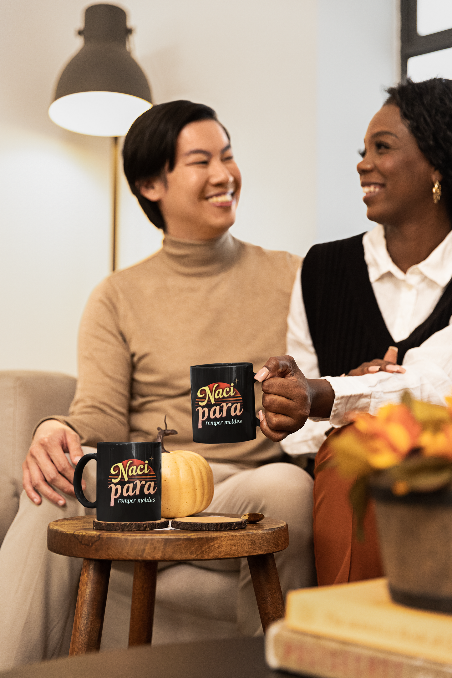 Naci Para Romper Moldes Black Mug — Retro Spanish Inspirational Coffee Cup (11oz/15oz)