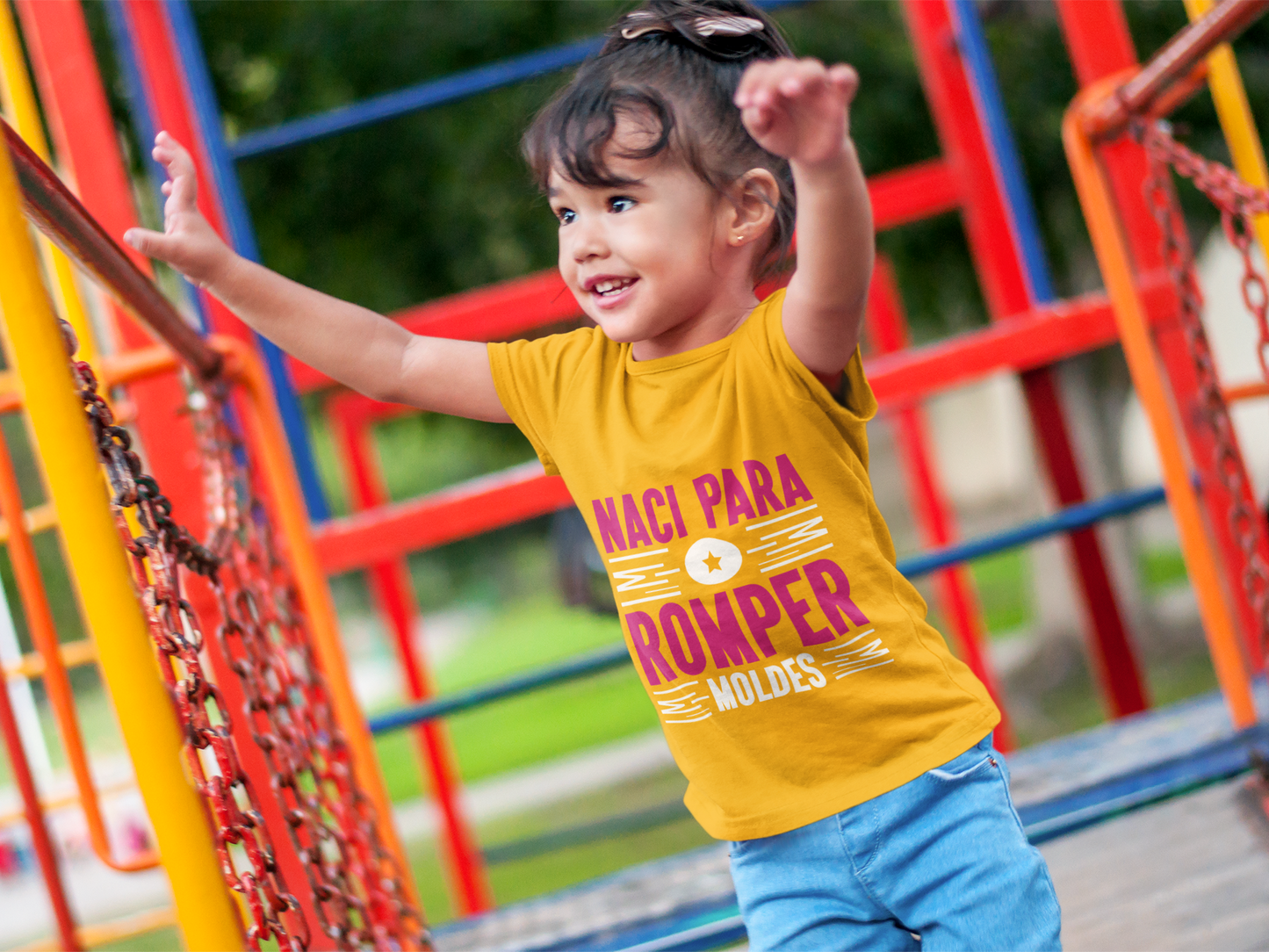 Kids T-Shirt "Nací Para Romper Moldes" – Spanish Bold Statement Tee for Girls & Boys